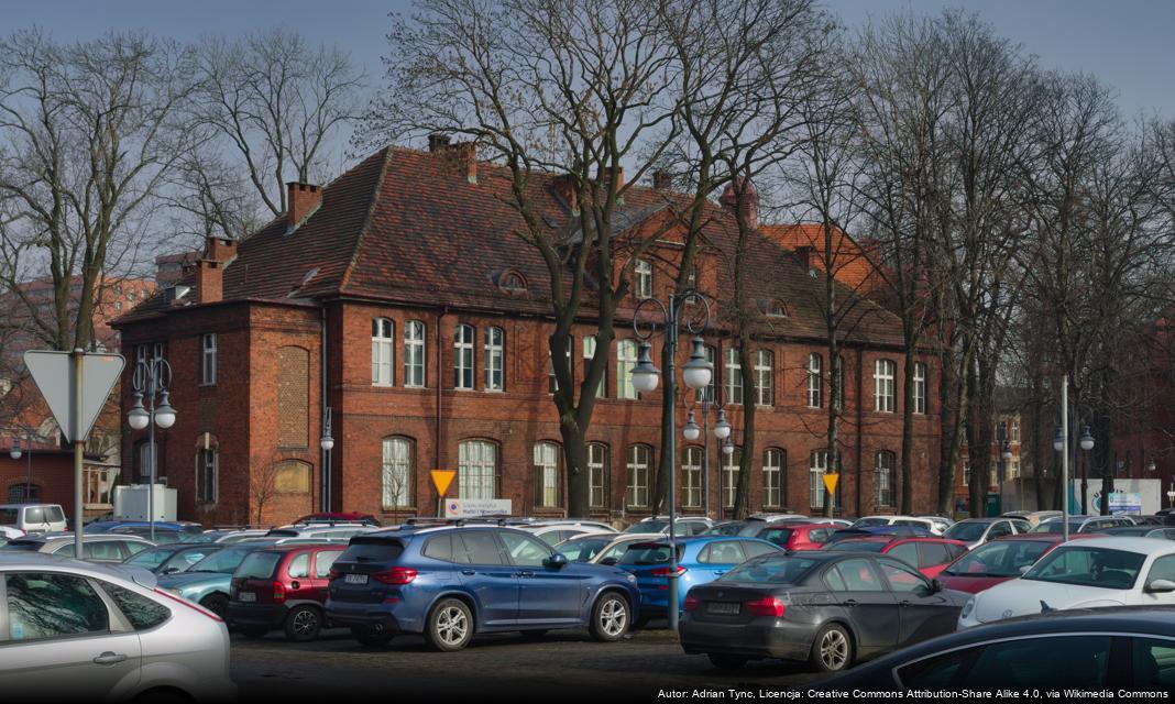 Uroczystość odsłonięcia odnowionego Pomnika Powstańca Śląskiego w Chorzowie